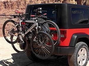 thule bike rack jeep